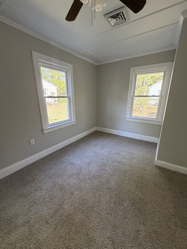 Building Photo - 508 Hayward Ave