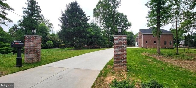 Building Photo - 17031 Georgia Ave