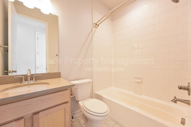 Building Photo - 3603 Mykonos Dr