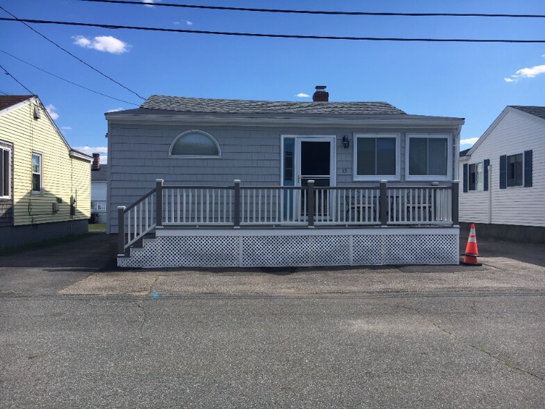 Primary Photo - 15 Bragg Ave