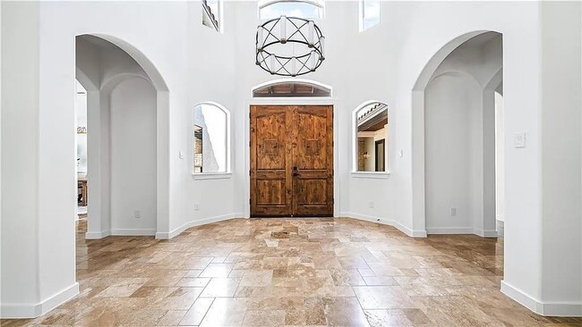 Building Photo - 15101 Barrie Dr