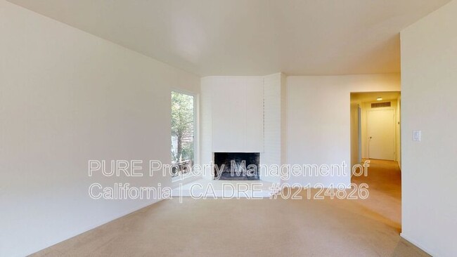Building Photo - 236 San Carlos Ave