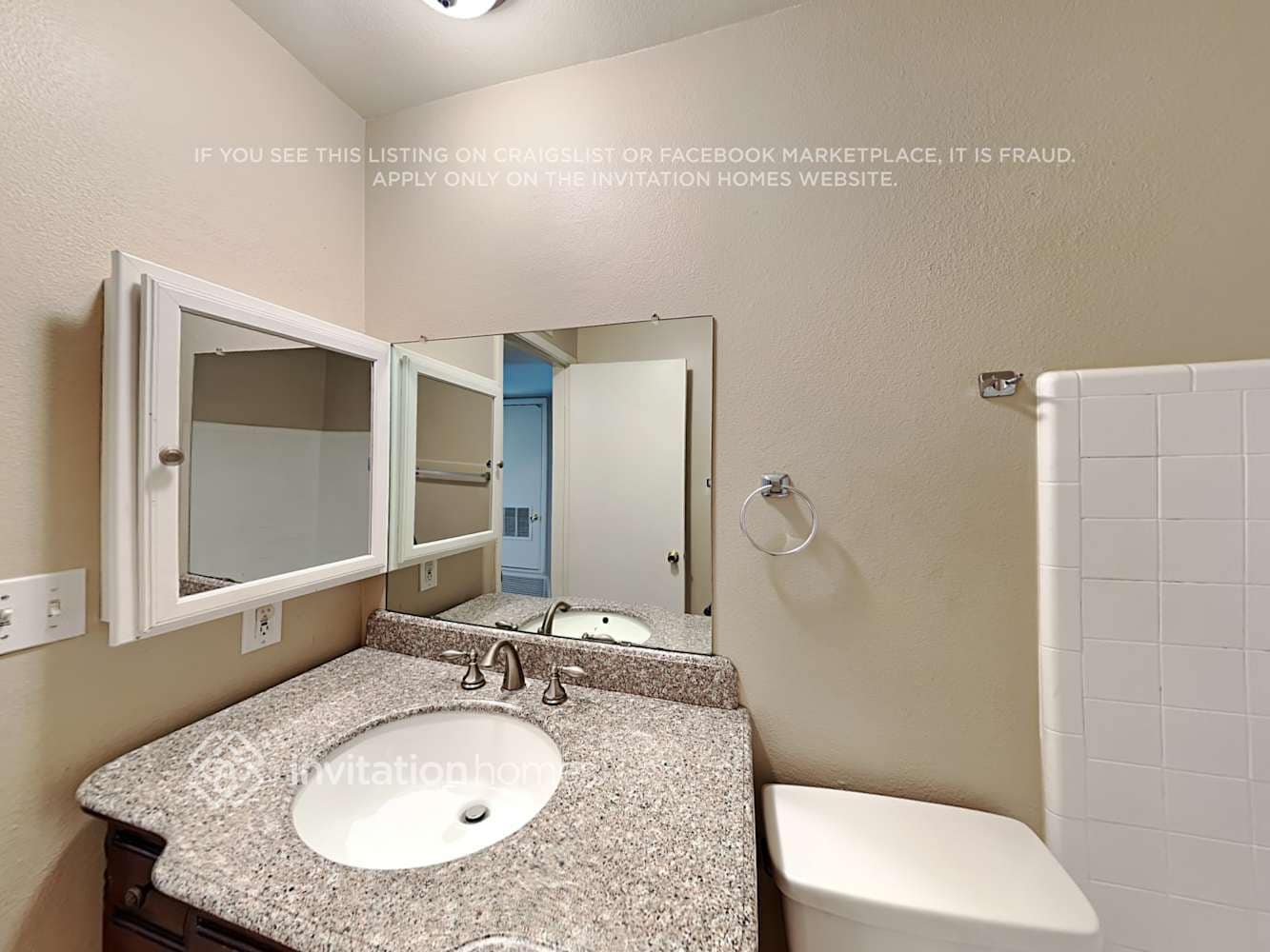 Building Photo - 4213 W Northview Ave