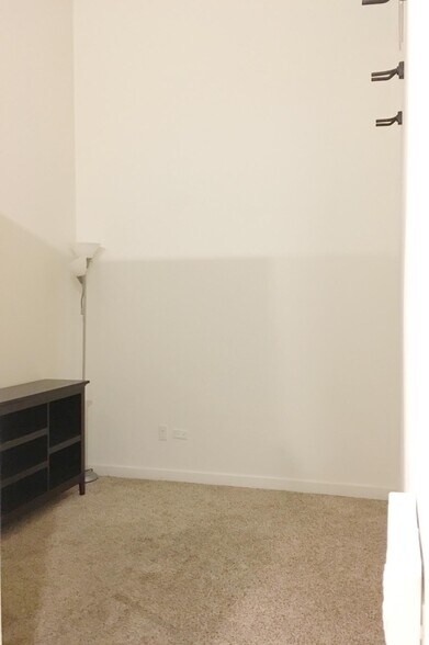 bedroom 2 - 1224 W Van Buren St