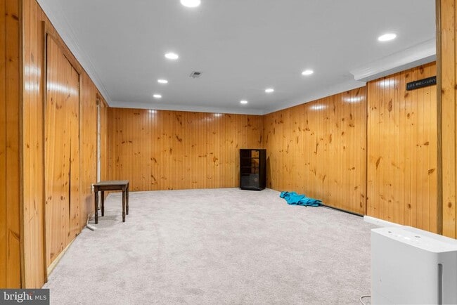 Building Photo - 435 N Mt Vernon Cir