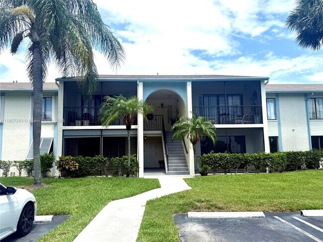 Building Photo - 1116 Green Pine Blvd