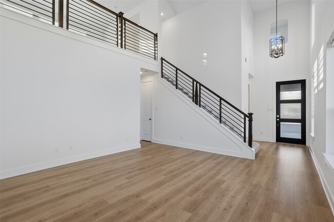 Building Photo - 21211 Metallic Blue Dr