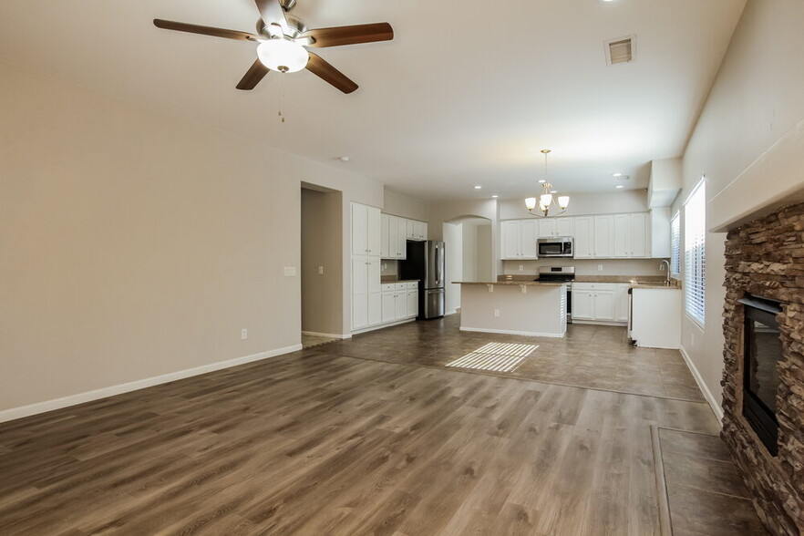 Building Photo - 17446 W Papago St