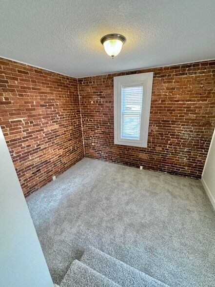 Bedroom #2 or Study - 135 E Prairie Ave