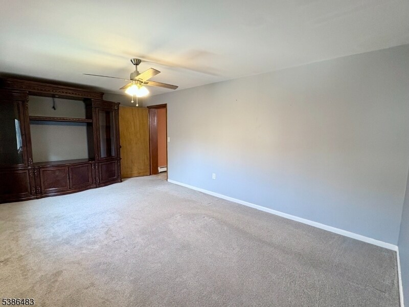 Building Photo - 82 Elm St