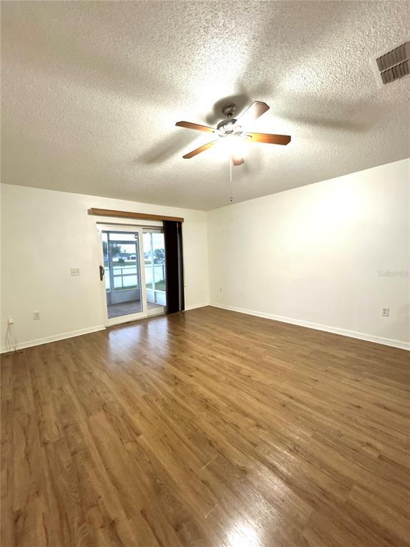 Building Photo - 3992 Warbler Dr