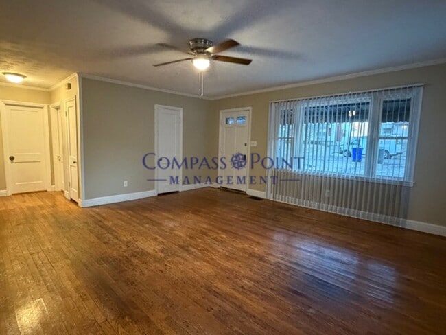 Building Photo - Your New Home Awaits! First Month Rent Free!!!