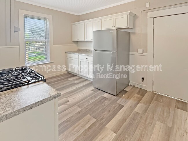 Building Photo - 1300 Hamilton Ave NW