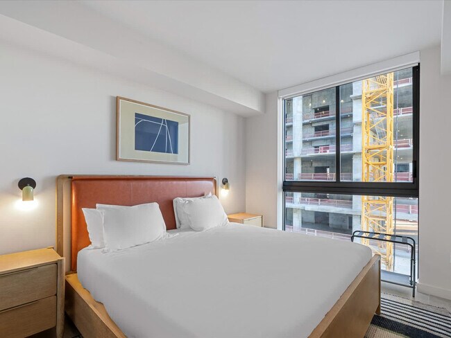 Building Photo - 11 NE 6th St