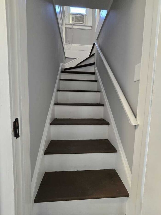 Building Photo - 3504 Chesapeake Blvd