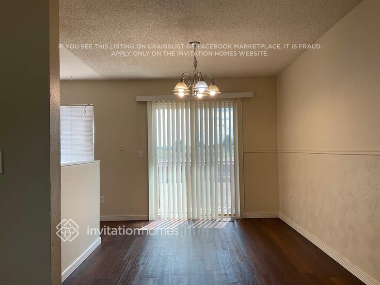 Building Photo - 1849 S Salida Cir