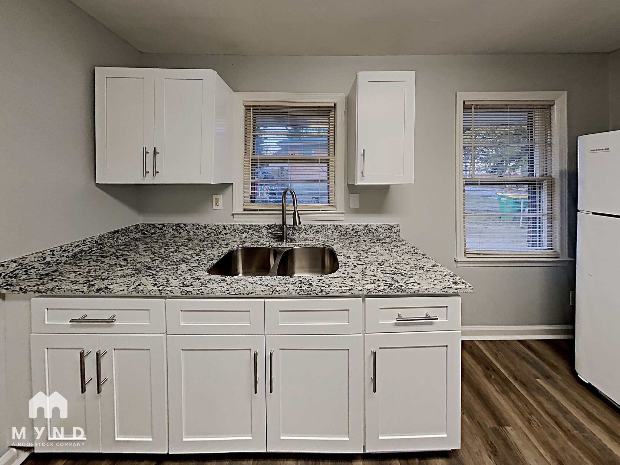Building Photo - 4789 Courtney Dr