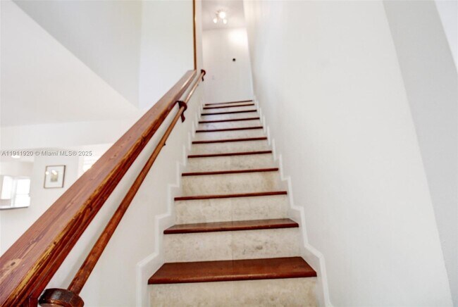 Building Photo - 6900 SW 104th St