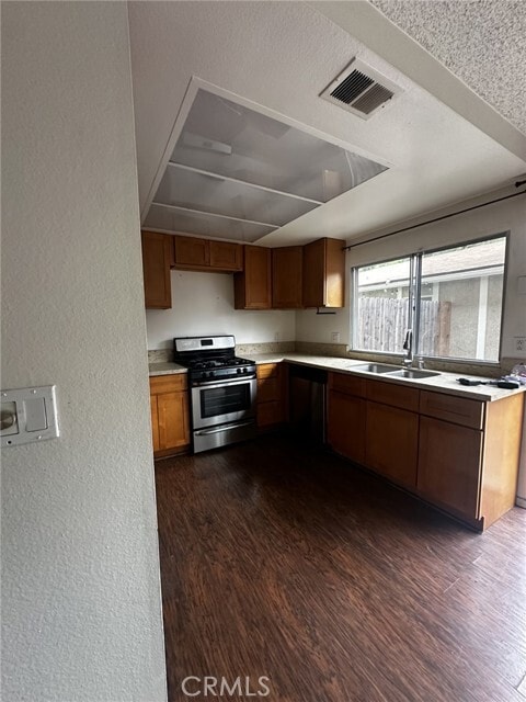 Building Photo - 15218 Shadybend Dr