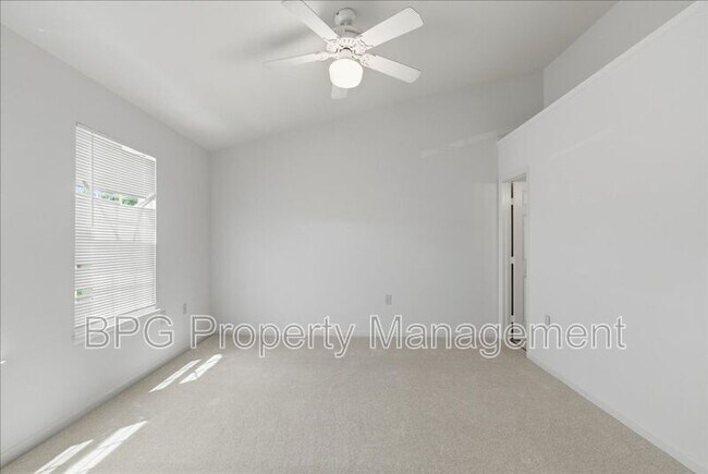 Building Photo - 522 Breckinridge Square SE