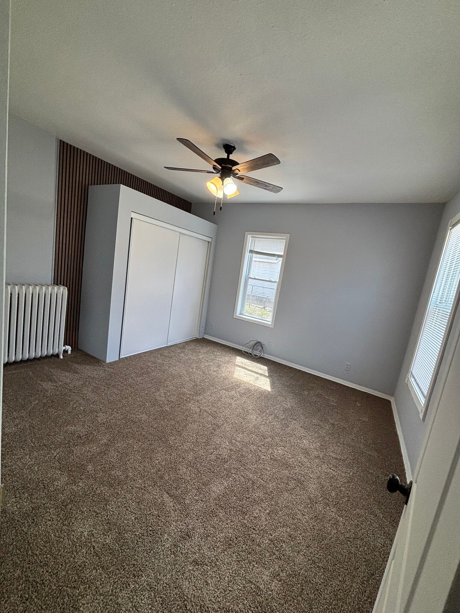Room1 - 620 8th Ave S