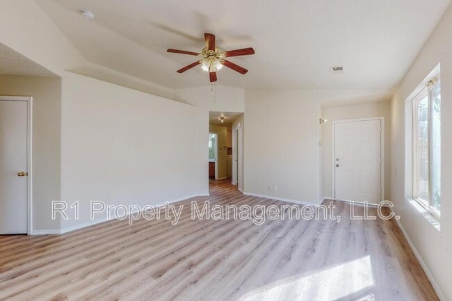 Building Photo - 3473 Martin Meadows Dr NE