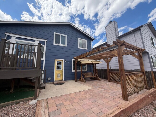 Building Photo - Vickers Heights 4 Bedroom, 3 Bathroom Single Family Home with Fenced in Yard