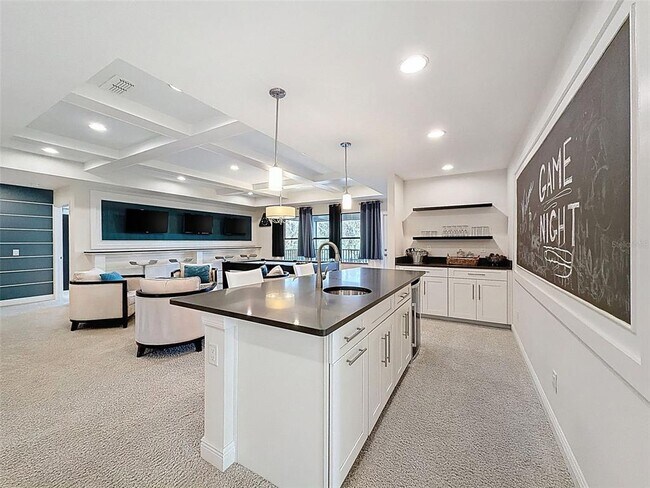 Building Photo - 10701 Laurel Vista Way