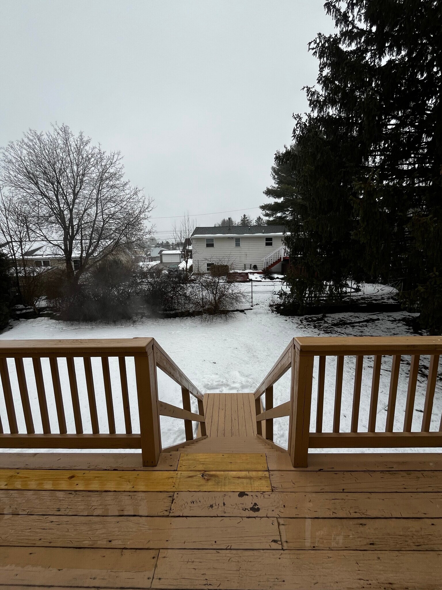 Building Photo - 817 N Rogers Ave