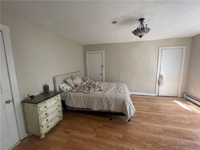 Building Photo - 40-40 Freebody St