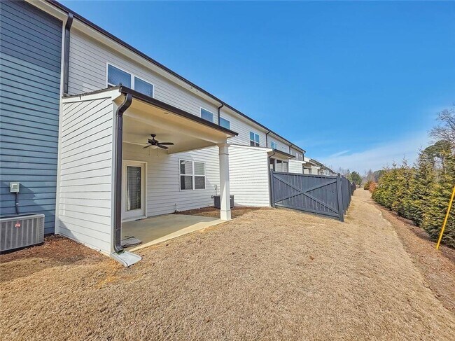 Building Photo - 5316 Briggs St