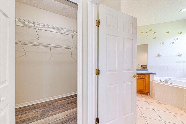 Building Photo - 360 Tupelo Cir