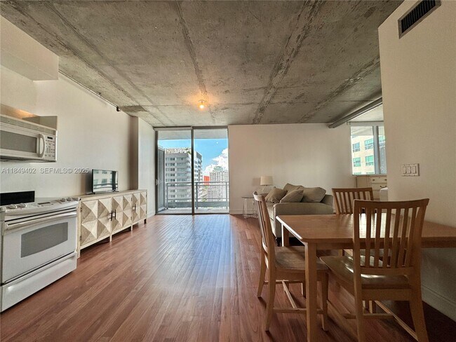 Building Photo - 690 SW 1st Ct