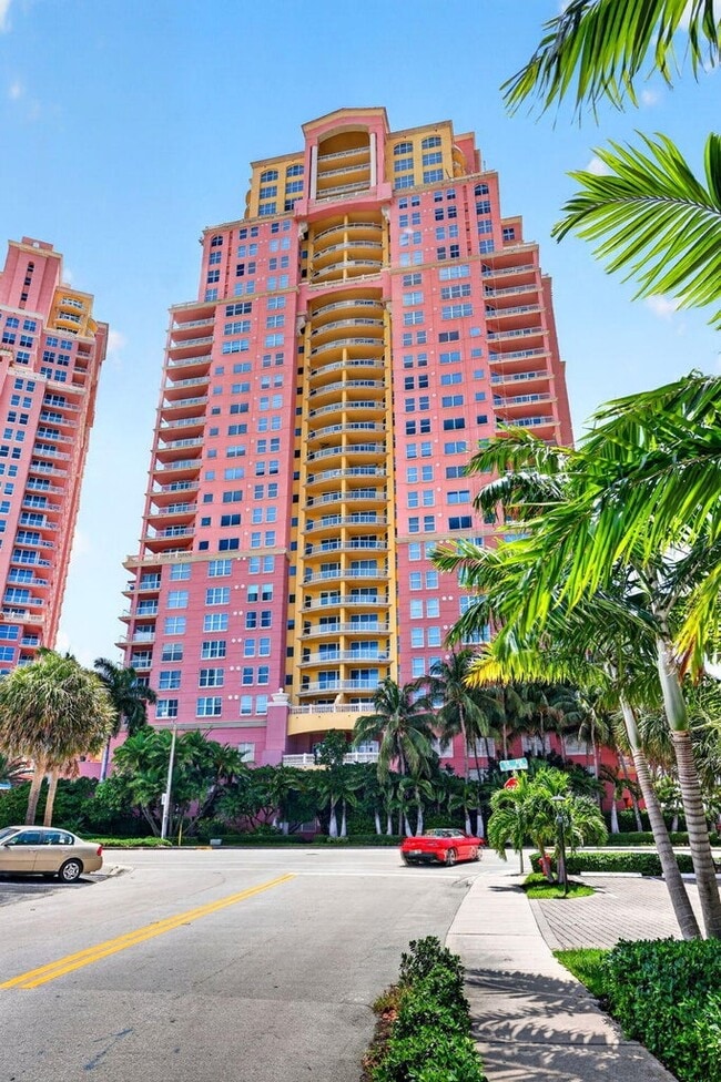 Building Photo - North Ocean Boulevard, Fort Lauderdale, FL 33308 - 2 BR 2 BA condo