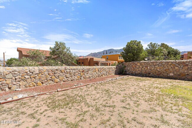 Building Photo - 6377 Franklin Ridge Dr