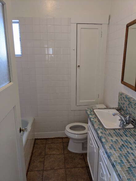 Building Photo - 2526 Ellsworth St