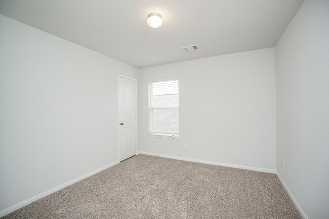Building Photo - 17246 Quiet Song Ct