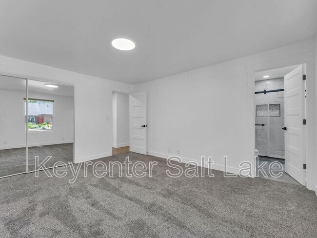 Building Photo - 7726 S 3500 E