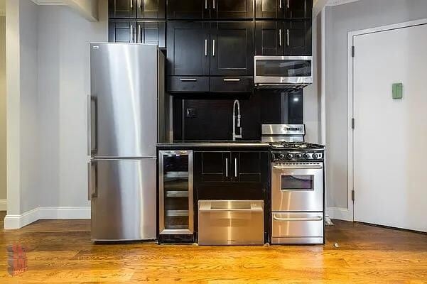 Building Photo - 3 W 103rd St