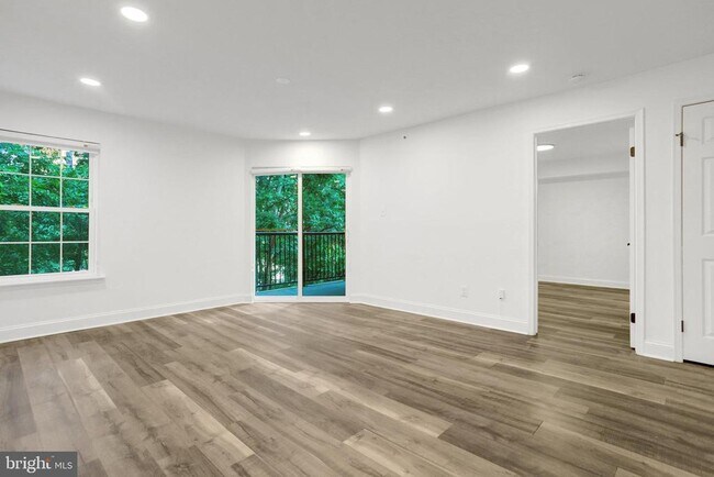 Building Photo - 3307 Wyndham Cir