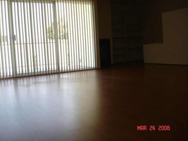 Building Photo - 1733 Lucile Ave