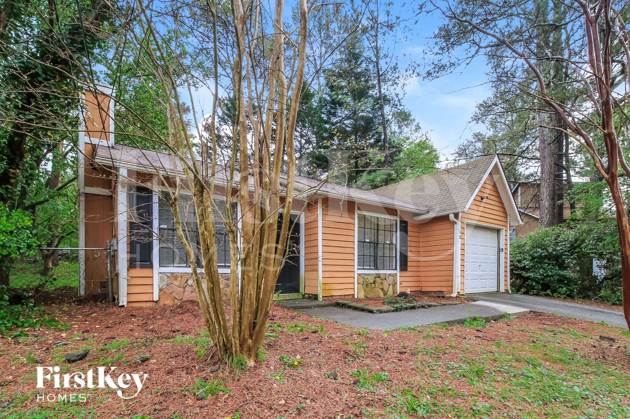 Building Photo - 6168 Creekford Dr