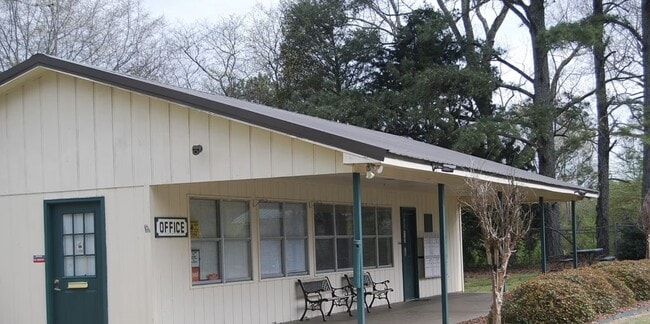 Primary Photo - 642 Coosa Rd