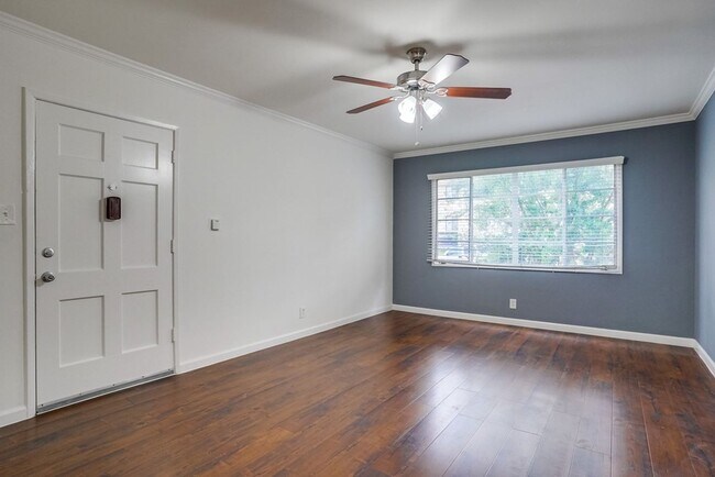 Interior Photo - Muirfield Baldwin Hills