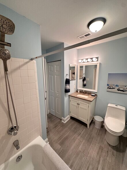 Building Photo - 18713 Vineyard Point Ln