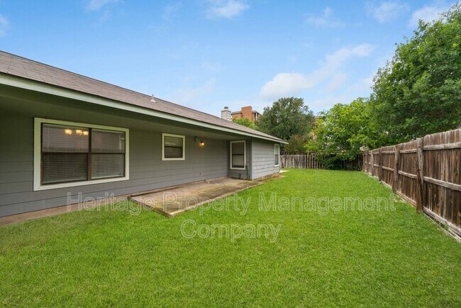 Building Photo - 8778 Serene Ridge Dr