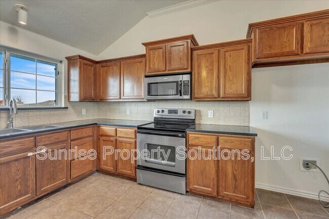 Building Photo - 217 Dollina Ct