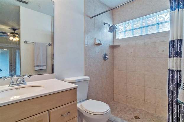 Building Photo - 5010 Larch Ln