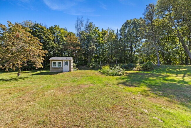 Building Photo - 67 Hicock Dr