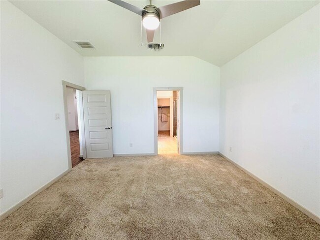 Building Photo - 3011 Jackmans Diamond